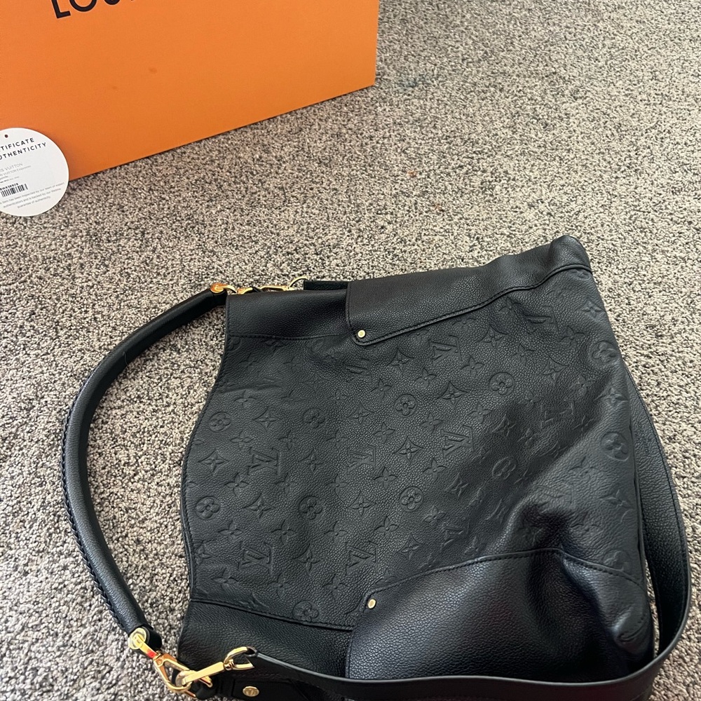 Perfect condition Louis Vuitton Empreinte black bagatelle. - Picture 10 of 15